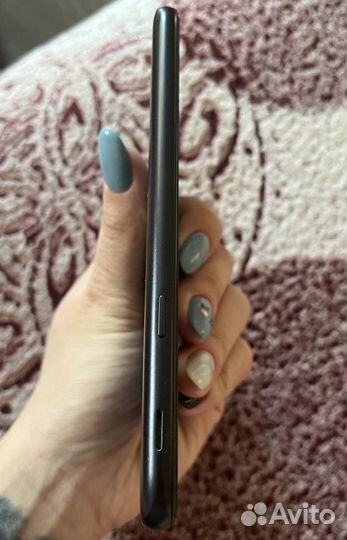Телефон Samsung galaxy j5