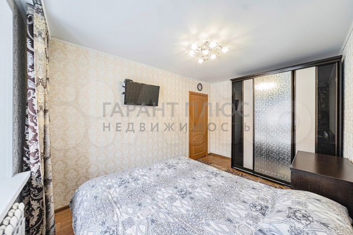 2-к. квартира, 55 м², 3/14 эт.