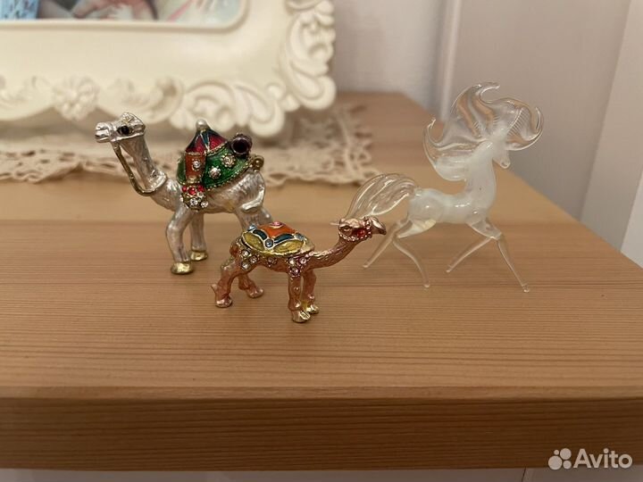 Статуэтки из натурального меха