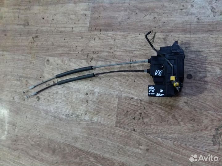 Замок двери задней левой Hyundai i20 2008-2014