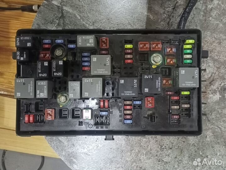 Блок предохранителей Шевроле Круз