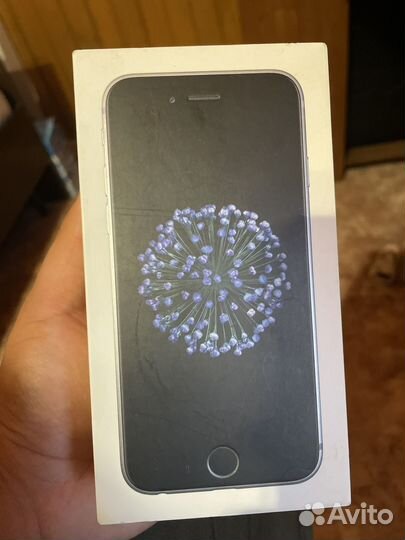 Коробка от iPhone 6 16