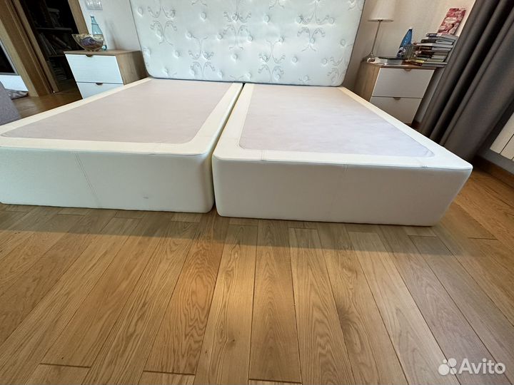 Кровать 200х200 с матрасом и тумбочками бу