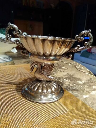 Ваза антикварная/ икорница /Маслёнка