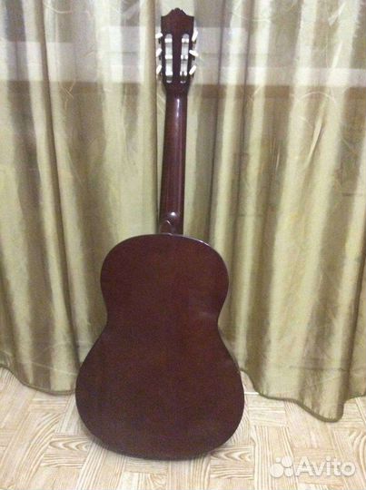 Классическая гитара yamaha С40