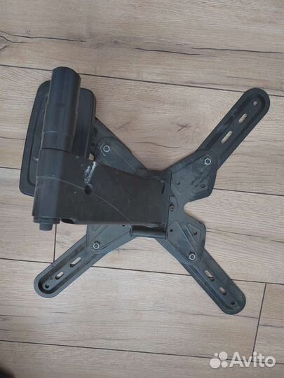 Кронштейн для телевизора поворотный