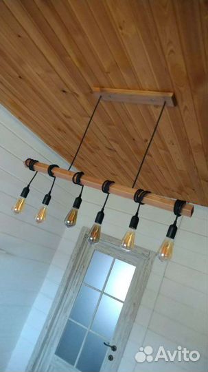 Люстра потолочная в стиле лофт деревянная. Остатки