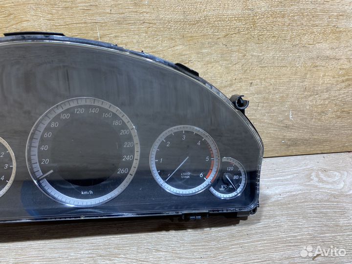 Панель приборов Mercedes W212 дизель 1121176