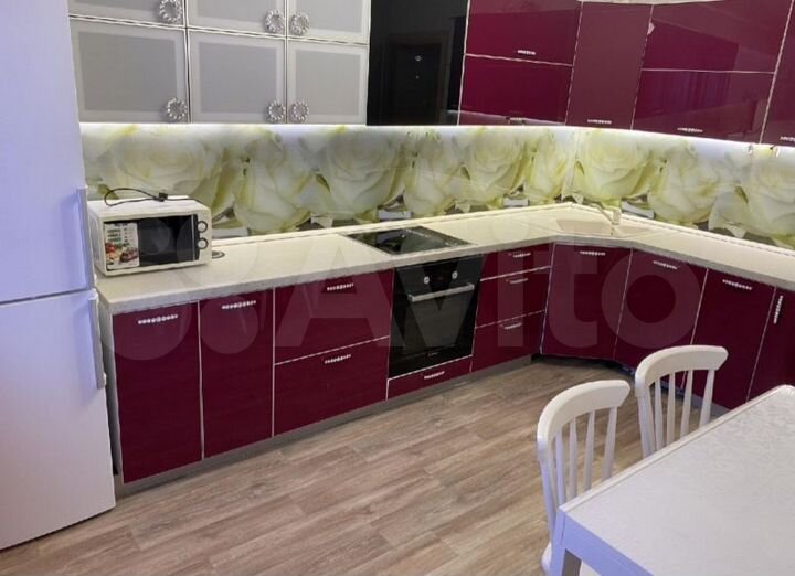 2-к. квартира, 60 м², 4/8 эт.