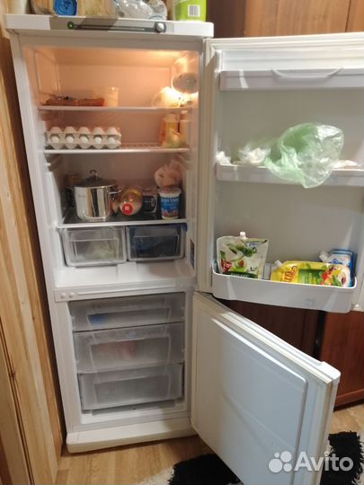 Холодильник бу indesit