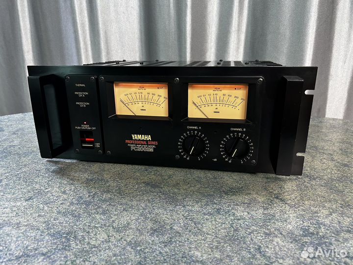 Усилитель Yamaha PC2002M
