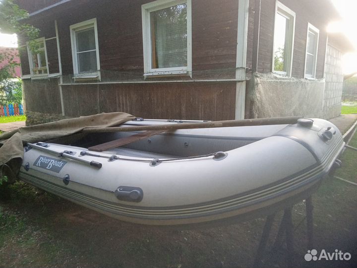 Моторная надувная лодка пхв RiverBoats RB-430