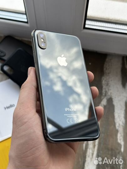 iPhone X, 64 ГБ