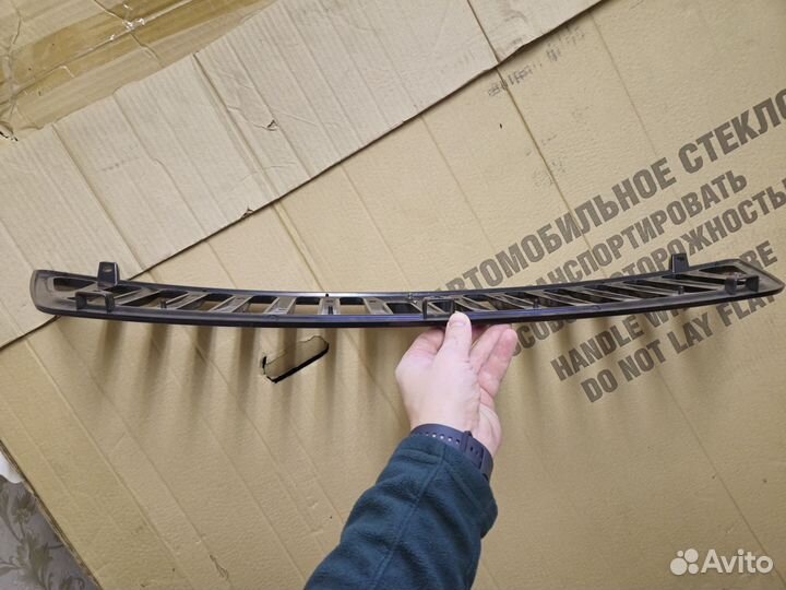 Решетка радиатора ГАЗель пластм. черная (без сетки