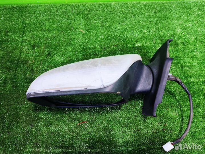 Зеркало левое Toyota Yaris P90 2010