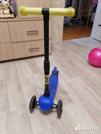 Самокат детский трехколесный