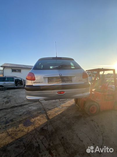 Запчасти peugeot 206