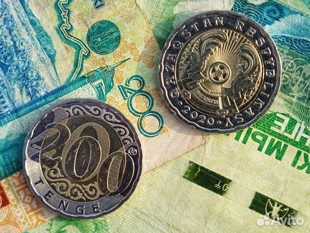 Монеты 200 тенге в коллекцию