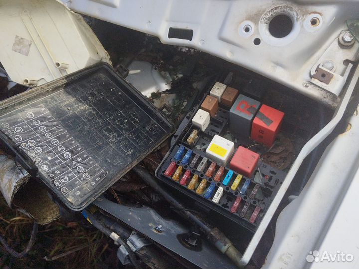 Блок предохранителей форд Сиерра