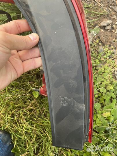 Фонарь задний правый Nissan Tiida