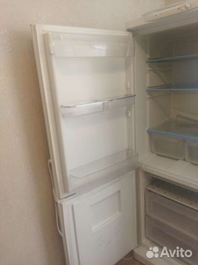 Холодильник indesit