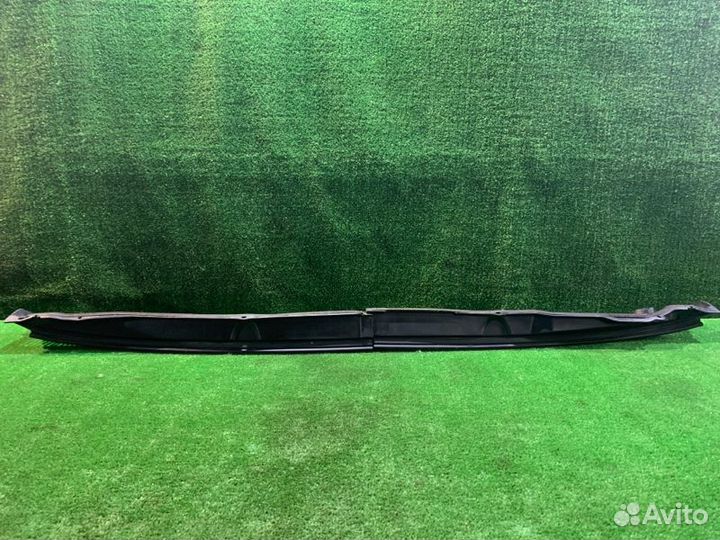 Решетка под лобовое стекло Suzuki Escudo TDA4W