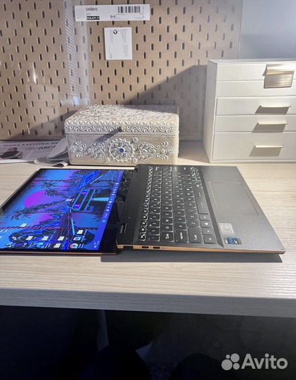 Ноутбук MSI Summit