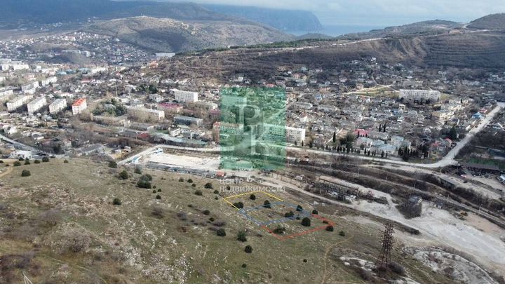 Участок 10 сот. (ИЖС)