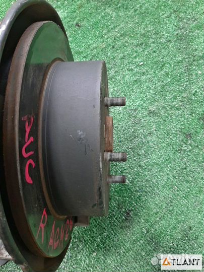 Ступица задняя правая toyota ipsum