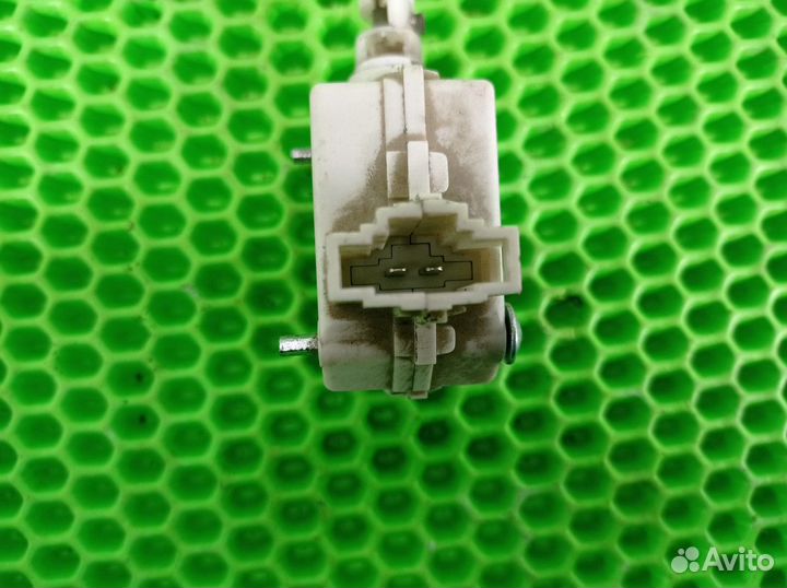 Активатор замка крышки бензобака Audi A4