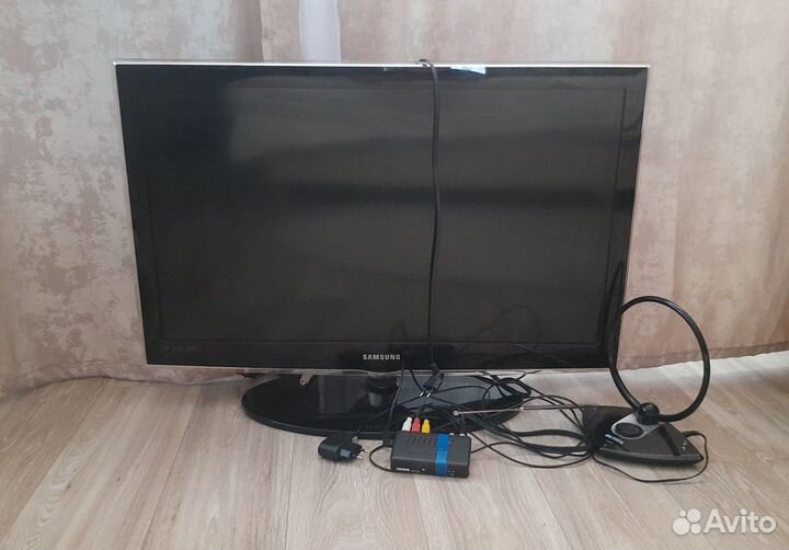 Продаю телевизор samsung 32d