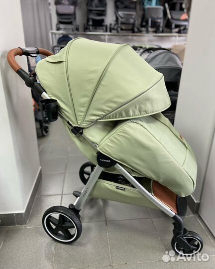 Прогулочная коляска Luxmom Libra 730