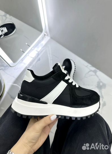 Кросовки miu miu 2025