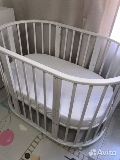 Кроватка трансформер с маятником