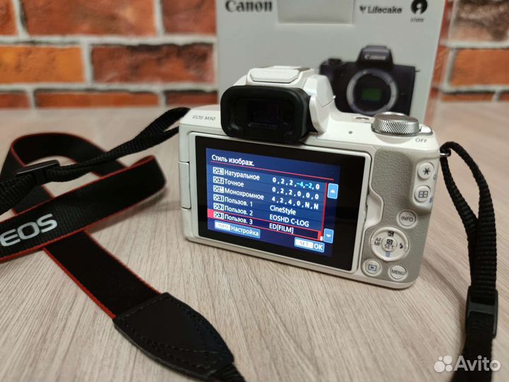 Canon EOS M50 Kit + допы