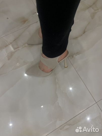 Босоножки женские 38 размер