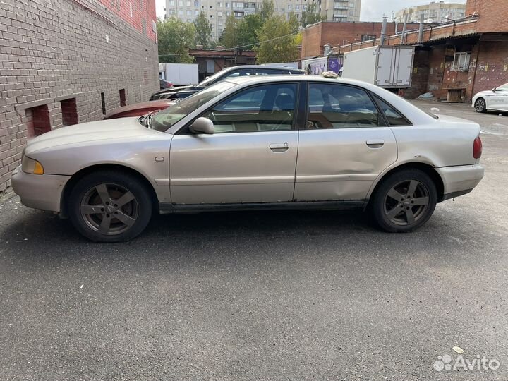 Audi A4 1.8 AT, 2001, 325 000 км