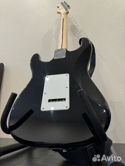 Fender squier bullet + комбик VOX+ допы