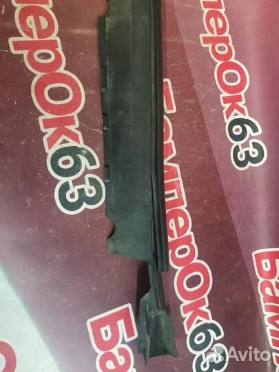 Накладка крыла Toyota Land Cruiser 200 2008 перед