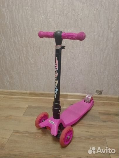 Самокат детский трехколесный