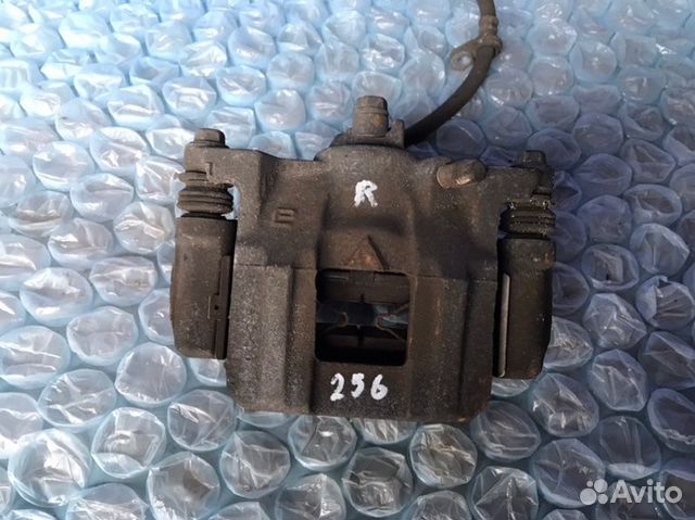 Суппорт задний правый Honda Odyssey RL5 J35Z8 2011