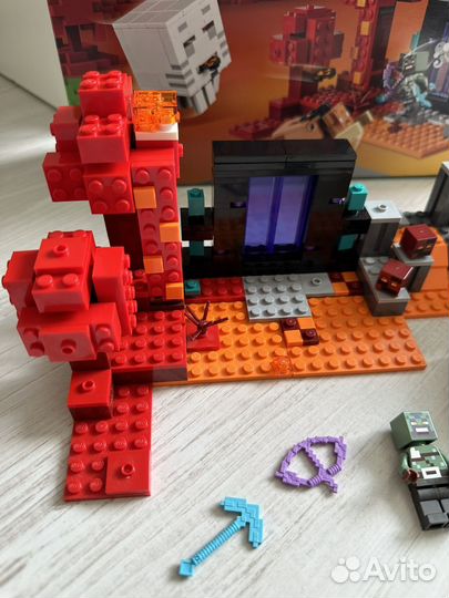 Lego minecraft 21255 The Nether Portal Ambush