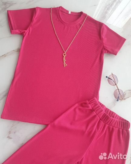 Летний костюм с велосипедками для девочки