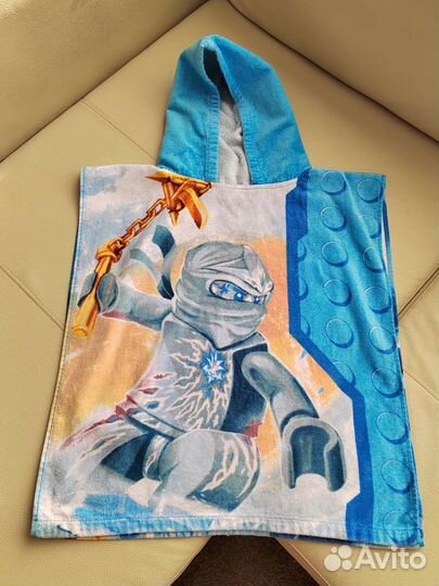 Полотенце с капюшоном и плавки