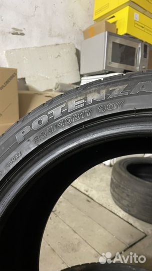 Bridgestone Potenza RE002 Adrenalin 235/40 R17