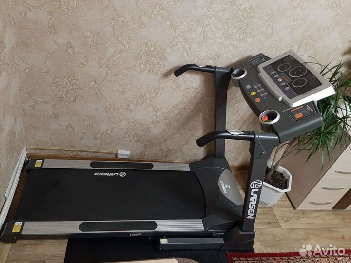 Беговая дорожка электрическая новая