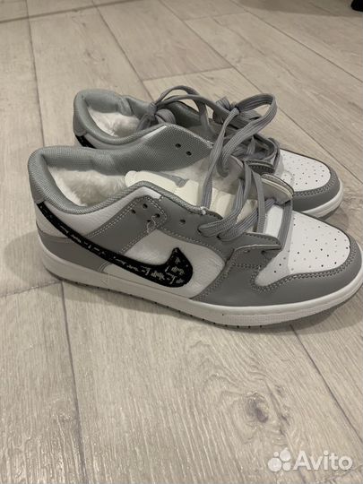 Кроссовки найк