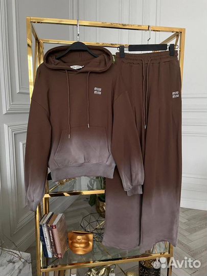 Спортивный костюм miu miu женский