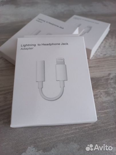 Переходник Lightning 3,5мм на AUX для iPhone