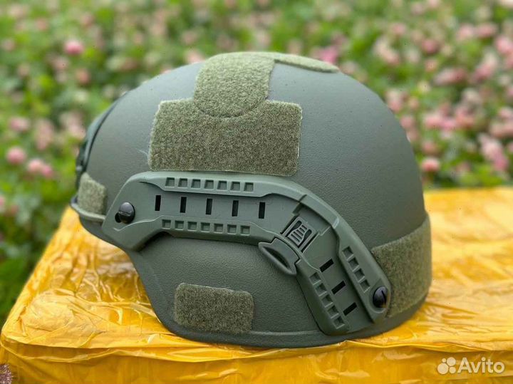 Военный пуленепробиваемый шлем